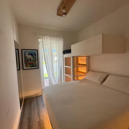 Carrie - Coralbay Vakantiehuis Porto Pozzo